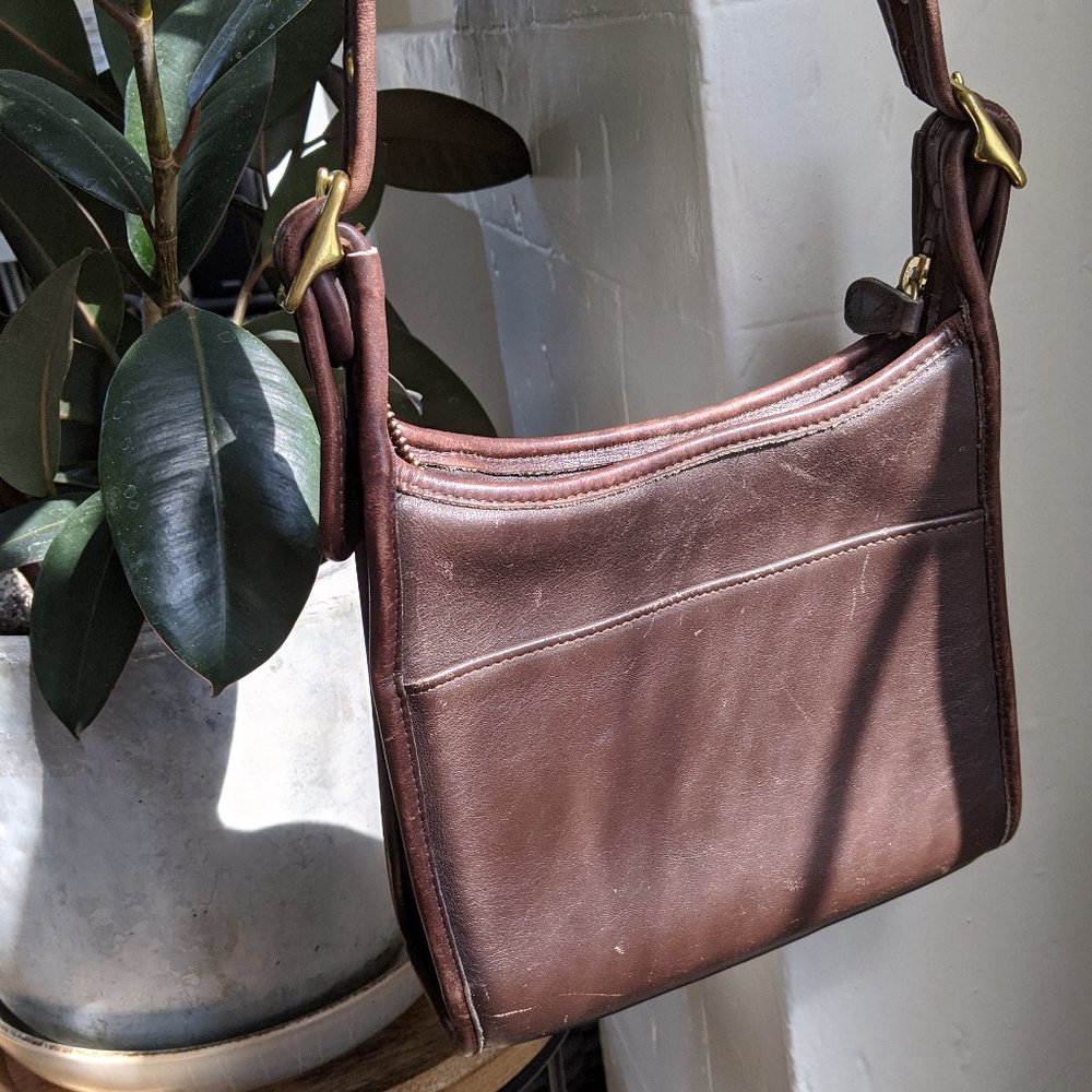 Vintage crossbody Coach purse